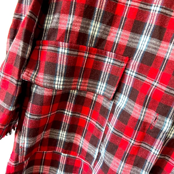 Lightweight long plaid shacket. Size L. Cute for layering. - Picture 2 of 4
